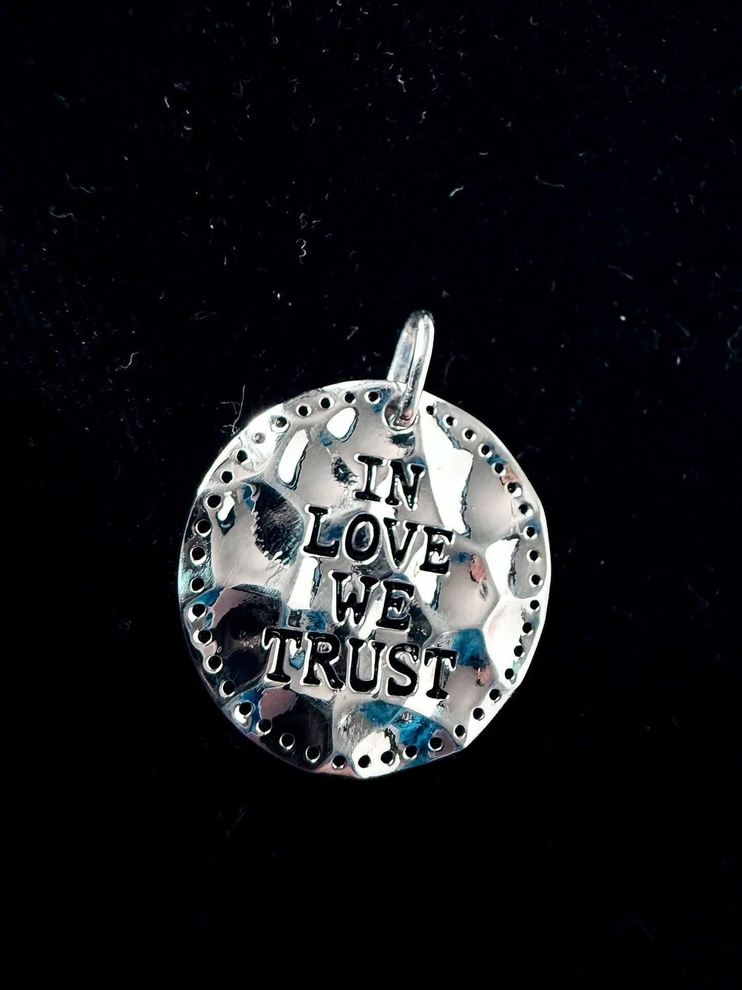 Coin 925 Silver 2,3 cm "IN LOVE WE TRUST"